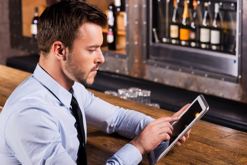 4 Insurance Tips for Bar Owners